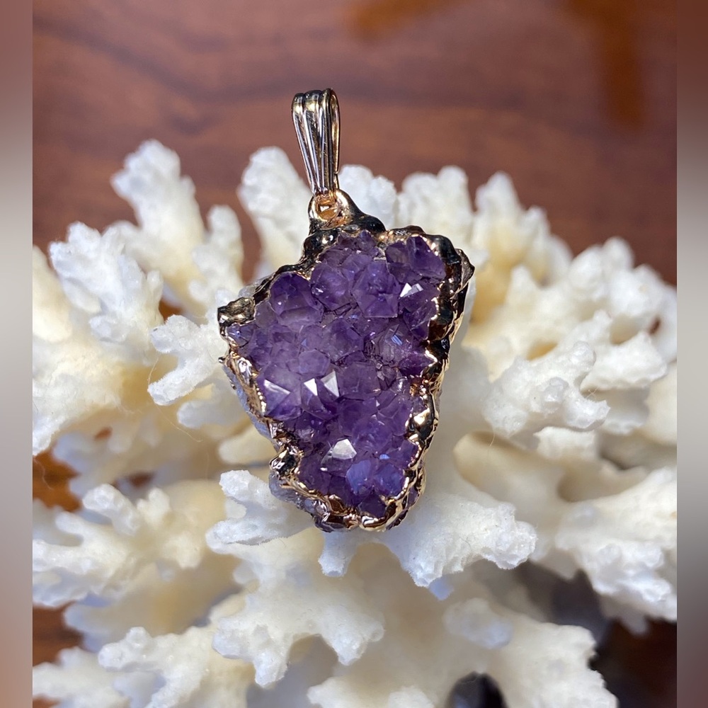 Amethyst pendant.